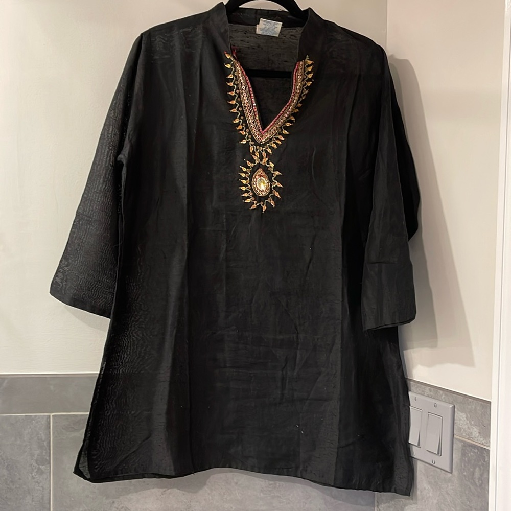 Long black polyester top